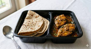 Chapati(3pc) With Fish Curry(2pc)