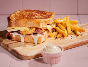 Lebanese Paneer With Pickle Onion Sandwich