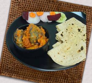 Bharva baingan sabji with tawa roti