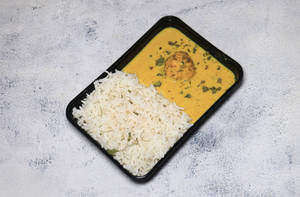 Punjabi Kadhi Pakoda Rice Mix + Onion Salad [Serves 1]