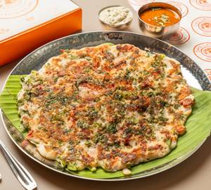Tomato Onion Capsicum Uttapam