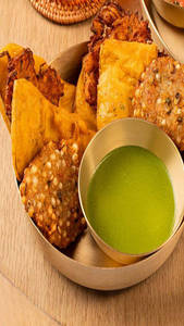 Pakora Basket