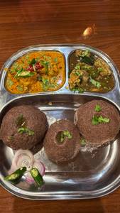 Ragi Mudde With Chicken Saar [ragi kali]