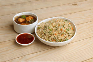 Fried Rice With Chilli Paneer