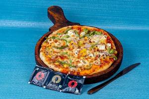 Paneer Makhani Pizza