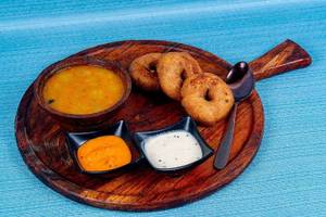 Sambhar Vada