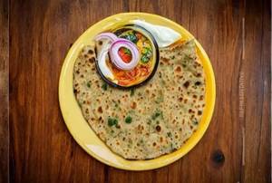 Paneer Paratha And Curd