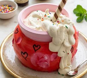 Eggless Strawberry Cake