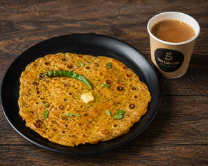 Masala bhakhari [1 piece] with tea combo