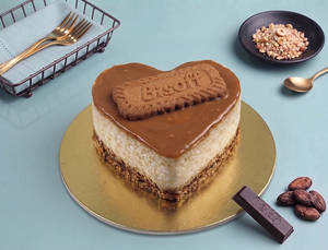 Lotus Biscoff Baked Cheese Bento Heart Shape Cake (~250gm)
