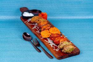 Non-Veg Momos Platter