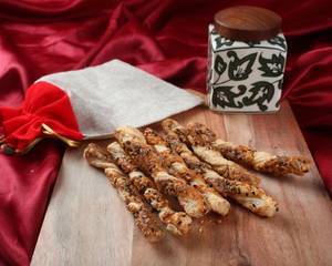 Khapli Sourdough Cheese Straws With Multigrain (340 Gms)