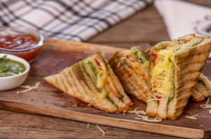 Veg Chutney Cheese Toast - (3 Slices)