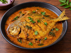 Pomfrt Curry
