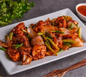 Chilli Chicken Dry (8 Pcs) (o)