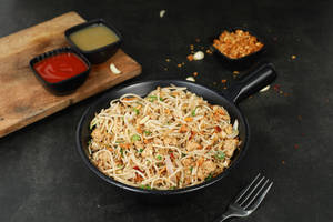 Burnt Garlic Chicken Noodles