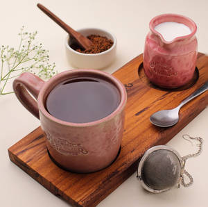 Whole Leaf Tea + Milk On The Side