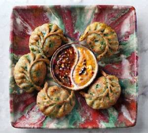 Fried Veg Schezwan Momos 5-Qty