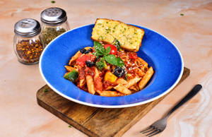 Veg Arrabbiata Pasta