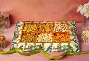 6 Khand Dry Fruit Tray