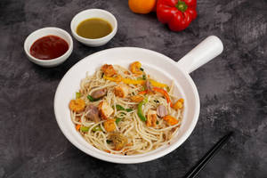 Non Veg Mixed Noodles