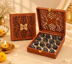 Grandeur Luxury Wooden Gift Box Of 16 Handcrafted Dates Bites Healthy Diwali Treats No Added Sugar