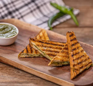 Chilli Chutney Cheese Toast (2 Slices)