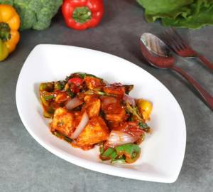 Chilli Paneer Dry (8pcs) (o)