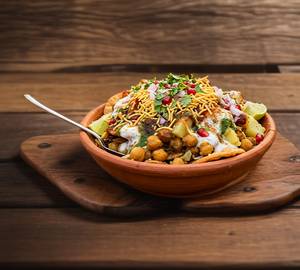 Aloo Chhole Zabadast Chaat