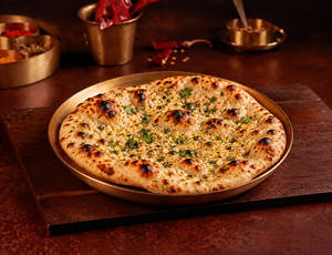 Garlic Naan (1 Pc)
