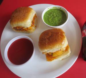 Pure Butter Dabeli With Pure Butter Vada Pav And Coke [250 Ml]