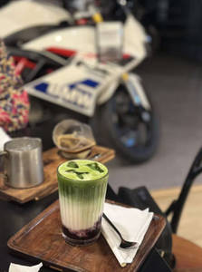 Matcha Berry Latte (blueberry)