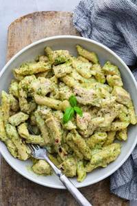 Boiled Pesto Pasta Chicken Salad