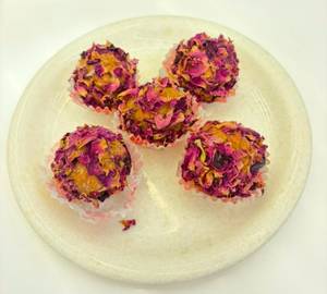 Kaju Gulab Laddu