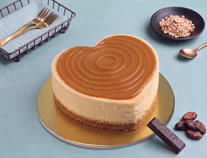 London Caramel Baked Cheese Bento Heart Shape Cake (~250gm)