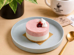 Strawberry Vanilla Cheesecake
