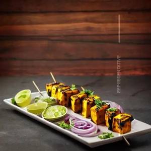 Lasooni Paneer Tikka
