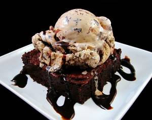 Mocha Walnut Brownie With Ice Cream