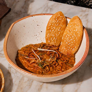 Haleem, Bakarkhani, Crispy Onion