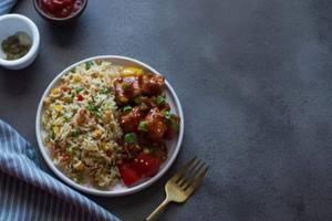 Chilli Paneer With Hakka Noodles