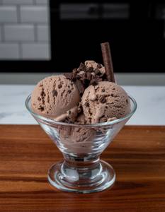 Choco Sundae (3 Jumbo Scoops)