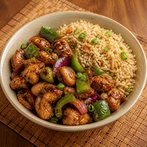 Garlic Chilli Chicken With Fried Rice/noodles