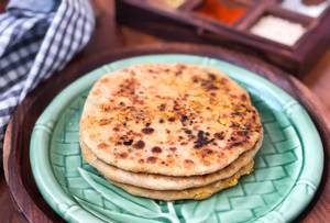 Malaysian Chicken Keema Parotta