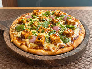 Chilli Paneer Pizza