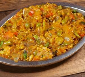 Baingan bharta with tadka Red chilli