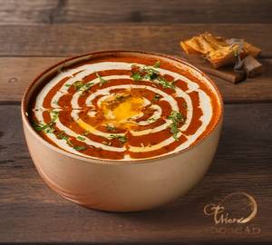 Butter dal makhani with 2 onions paneer pratha