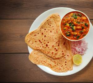 3 Pcs Ghee Tikda + Aloo Ki Sabji/Mogar + Chamkha Mirch/Pickle