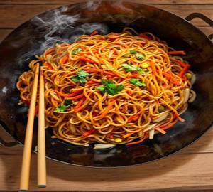Chilli Garlic Hakka Noodles