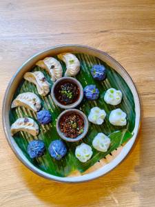 Assorted Veg & Cheese Dimsums (5 Pcs Each)