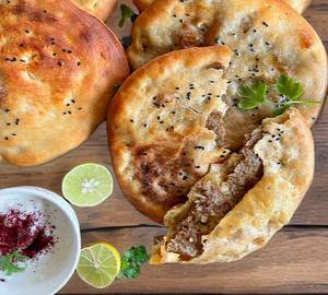 Nawabi Mutton Keema Naan